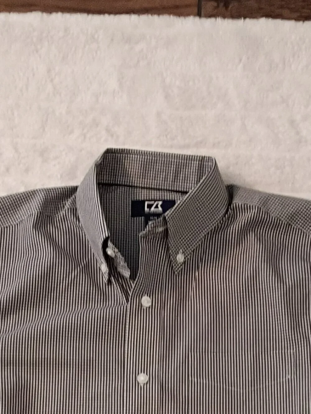 Cutter & Buck Button Down - Picture 4 of 8